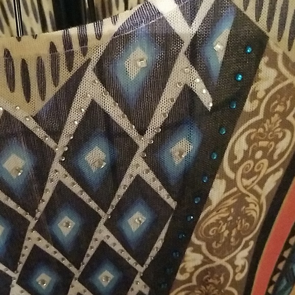 Miss Edge poncho - Picture 3 of 3